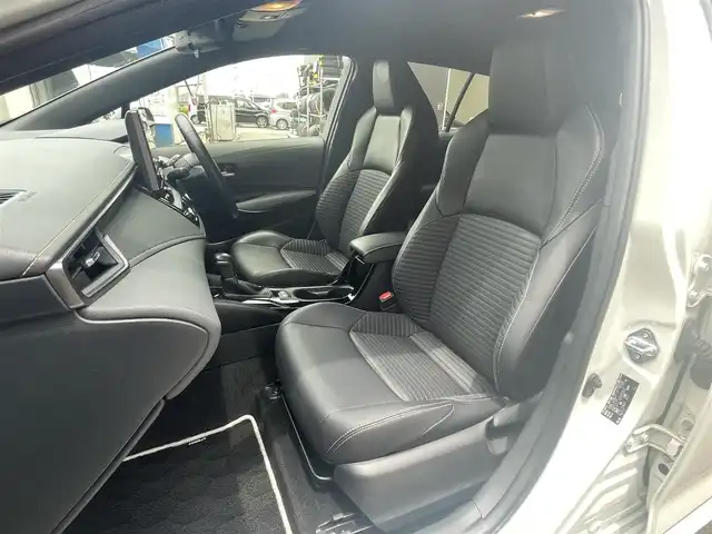 トヨタ カローラツーリング ハイブリッド ダブルバイビー 滋賀県 2020(令2)年 4.2万km ホワイトパールクリスタルシャイン 禁煙車/純正9インチナビ/Bluetooth.Applecarplay/バックカメラ/衝突軽減ブレーキ/レーンキープアシスト/追従クルーズコントロール/前席シートヒーター/ステアリングヒーター/ビルトインETC/前方ドライブレコーダー/ステアリングスイッチ/電子パーキング/オートホールド/オートハイビーム/オートライト/LEDヘッドライト/スマートキー/スペアキー