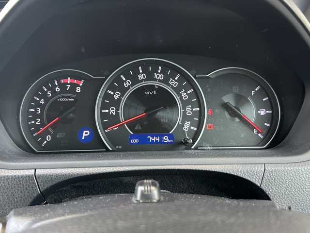 トヨタ ノア Si ダブルバイビー 静岡県 2018(平30)年 7.5万km ホワイトパールクリスタルシャイン ワンオーナー/純正10インチSDナビ/・CD/・DVD/・フルセグTV/・Bluetooth/・AM/・FM/主要装備/・純正フリップダウンモニター/・両側パワスラ/・衝突軽減/・レーンキープ/・クルコン/・バックカメラ/・ETC/・LEDオートライト/・オートハイビーム/・純正フロアマット/・純正アルミホイール/・スマートキー/・プッシュスタート