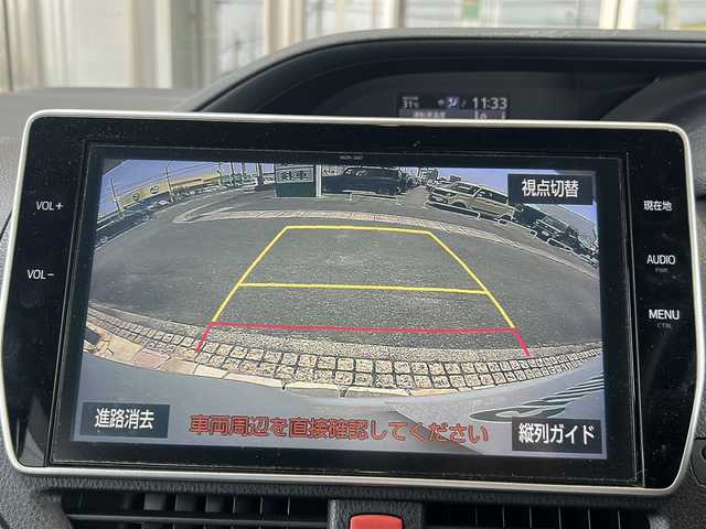 トヨタ ノア Si ダブルバイビー 静岡県 2018(平30)年 7.5万km ホワイトパールクリスタルシャイン ワンオーナー/純正10インチSDナビ/・CD/・DVD/・フルセグTV/・Bluetooth/・AM/・FM/主要装備/・純正フリップダウンモニター/・両側パワスラ/・衝突軽減/・レーンキープ/・クルコン/・バックカメラ/・ETC/・LEDオートライト/・オートハイビーム/・純正フロアマット/・純正アルミホイール/・スマートキー/・プッシュスタート