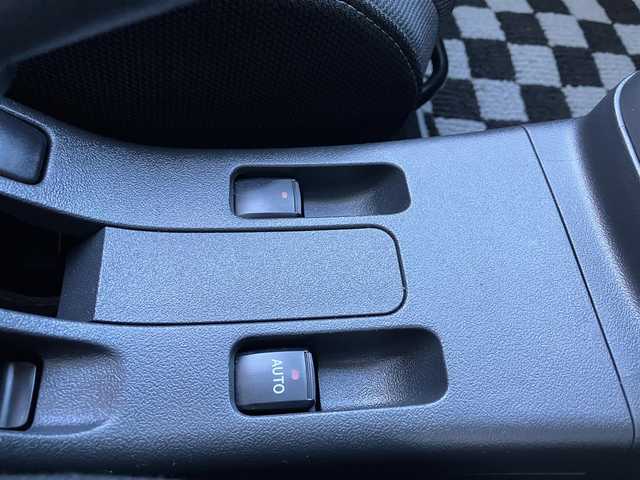 ダイハツ コペン セロ 高知県 2018(平30)年 7.4万km パールホワイトⅢ SDナビ/フルセグ/Bluetooth接続/シートヒーター/オープンカー/ワンオーナー/LEDヘッドライト/アイドリングストップ/純正フロアマット/スマートキー/ターボ/純正アルミホイール/オートライト/MTモード付