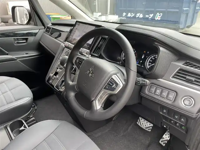 三菱 デリカＤ：５ シャモニー 滋賀県 2025(令7)年 0.1千km 黒Ⅱ 登録済未使用車/純正11型ナビ/Bluetooth/CD/DVD/USB/HDMI/フルセグTV/追従クルーズコントロール/レーンキープアシスト/全方位カメラ/両側パワースライドドア/ハーフレザーシート/電動リアゲート/MTモード付AT/AC100V/パワーシート/シートヒーター/ステアリングヒーター/オートハイビーム/純正18インチAW