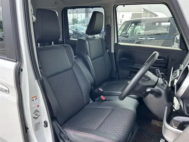 スズキ スペーシア カスタム HYBRID XS 奈良県 2018(平30)年 3.8万km ピュアホワイトP ８インチ社外ナビ　/フルセグテレビ　/Ｂｌｕｅｔｏｏｔｈ　/ビルトインＥＴＣ　/両側パワースライドドア　/ハーフレザーシート　/シートヒーター　/スペアキー　/ヘッドアップディスプレイ/コーナーセンサー　/スリムサーキュレーター/フォグランプ