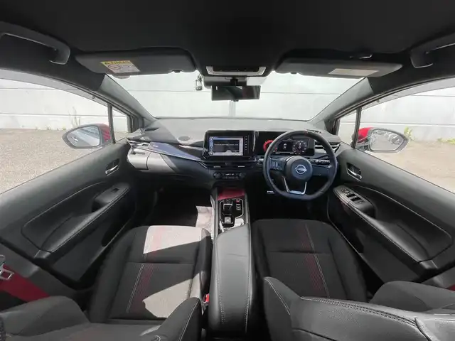 日産 オーラ ニスモ 千葉県 2023(令5)年 1.5万km ダークメタルグレー/スーパーブラック2トーン ワンオーナー/純正9インチナビ/全方位カメラ/フルセグTV/Bluetooth/HDMI/NISMO専用エアロ/NISMO専用ブラックコンビシート/ステアリングヒーター/シートヒーター/LEDヘッドライト/ETC/オートハイビーム/オートホールド