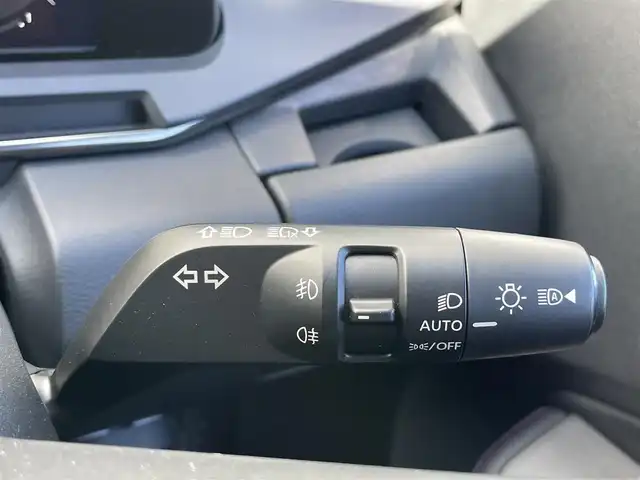 日産 オーラ ニスモ 千葉県 2023(令5)年 1.5万km ダークメタルグレー/スーパーブラック2トーン ワンオーナー/純正9インチナビ/全方位カメラ/フルセグTV/Bluetooth/HDMI/NISMO専用エアロ/NISMO専用ブラックコンビシート/ステアリングヒーター/シートヒーター/LEDヘッドライト/ETC/オートハイビーム/オートホールド