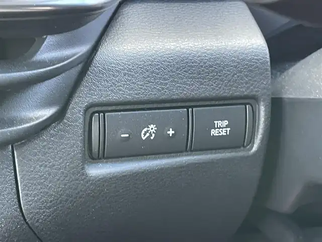 日産 オーラ ニスモ 千葉県 2023(令5)年 1.5万km ダークメタルグレー/スーパーブラック2トーン ワンオーナー/純正9インチナビ/全方位カメラ/フルセグTV/Bluetooth/HDMI/NISMO専用エアロ/NISMO専用ブラックコンビシート/ステアリングヒーター/シートヒーター/LEDヘッドライト/ETC/オートハイビーム/オートホールド