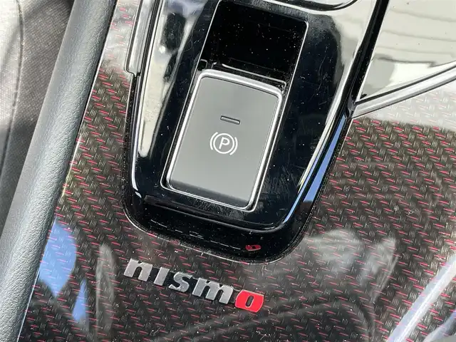 日産 オーラ ニスモ 千葉県 2023(令5)年 1.5万km ダークメタルグレー/スーパーブラック2トーン ワンオーナー/純正9インチナビ/全方位カメラ/フルセグTV/Bluetooth/HDMI/NISMO専用エアロ/NISMO専用ブラックコンビシート/ステアリングヒーター/シートヒーター/LEDヘッドライト/ETC/オートハイビーム/オートホールド