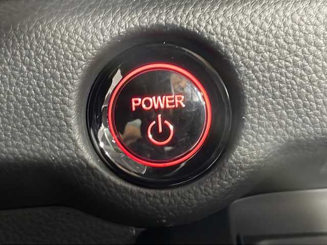 ホンダ ステップワゴン スパーダ eHEV プレミアムライン 沖縄県 2022(令4)年 2.9万km プラチナホワイトパール 県外仕入れ/禁煙車/7人乗り/純正11.4インチコネクトナビ/（フルセグTV CD DVD Bluetooth)/マルチビューカメラシステム/ブラインドスポットインフォメーション/Honda SENSING/●衝突軽減ブレーキ（CMBS）●誤発進抑制機能●後方誤発進抑制機能●近距離衝突軽減ブレーキ●歩行者事故低減ステアリング●路外逸脱抑制機能●渋滞追従機能付アダプティブクルーズコントロール（ACC）●車線維持支援システム（LKAS）●トラフィックジャムアシスト（渋滞運転支援機能）●先行車発進お知らせ機能●標識認識機能●オートハイビーム●アダプティブドライビングビーム/アダプティブドライビングビーム/パワーテールゲート(メモリー機能付)/2列目オットマン/運転席＆助手席シートヒーター/2列目シートヒーター/トリプルゾーンコントロール・フルオートエアコンディショナー/コンビシート(PREMIUM LINE専用)/17インチアルミホイール(PREMIUM LINE専用)/減速セレクター/全列USBチャージャー/パドルシフト/コーナーセンサー