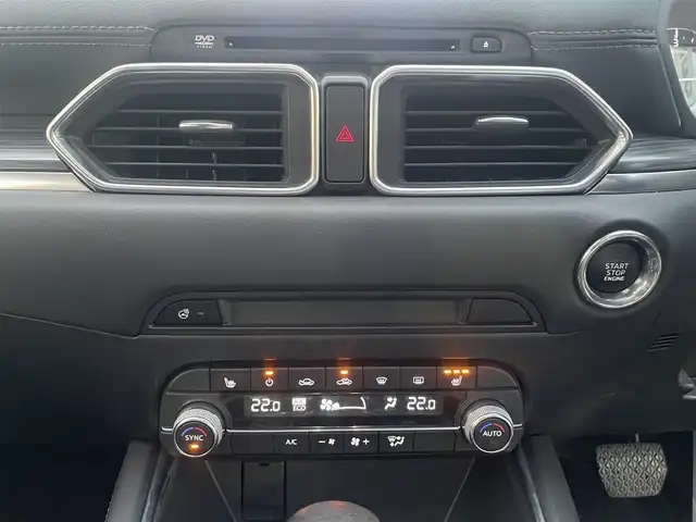 マツダ ＣＸ－５ XD Lパッケージ 群馬県 2019(平31)年 6.6万km ジェットブラックマイカ ワンオーナー/純正メモリナビ、地デジ、Bluetooth/純正CD、DVDプレーヤー/バックカメラ/アラウンドビューモニター/レーダークルーズコントロール/ブラインドスポットモニター/ウインカーミラー/革巻きステア/ドアバイザー/黒レザーシート/前席パワーシート、シートヒーター/ETC/LEDヘッドライト/パワーバックドア/ヘッドアップディスプレイ/純正ドライブレコーダー（前方録画）/BOSEサウンドシステム/コーナーセンサー（前後）/スマートキー×２/保証書、取説