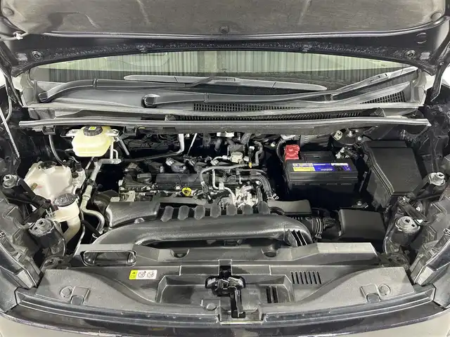 トヨタ ヴォクシー S－Z 佐賀県 2022(令4)年 2万km スパークリングブラックパールクリスタルシャイン ワンオーナー/メーカーOP純正10.5インチディスプレイオーディオ/＜TV/ナビ/DVDキット付き＞/パノラミックビューモニター/純正14インチ有機ELフリップダウンモニター/メーカーOP快適利便パッケージHigh/・ハンズフリーデュアルパワースライドドア/・パワーバックドア/・オットマン/・ステアリングヒーター/・２列目シートヒーター/・ナノイーX/メーカーOPデジタルインナーミラー/メーカーOPユニバーサルステップ/プロジェクター式LEDヘッドライト/ハーフレザーシート/シートヒーター＜運転席/助手席/２列目＞/トヨタチームメイト/アドバンスドパーク/トヨタセーフティセンス/・LDA/・BSM/・PCS/・PDA/・コーナーセンサー/・PKSB/・RCTA/・FCTA/・RCD/・SEA/・HUD/・AdvancedDrive/・LCA/・レーダークルーズコントロール