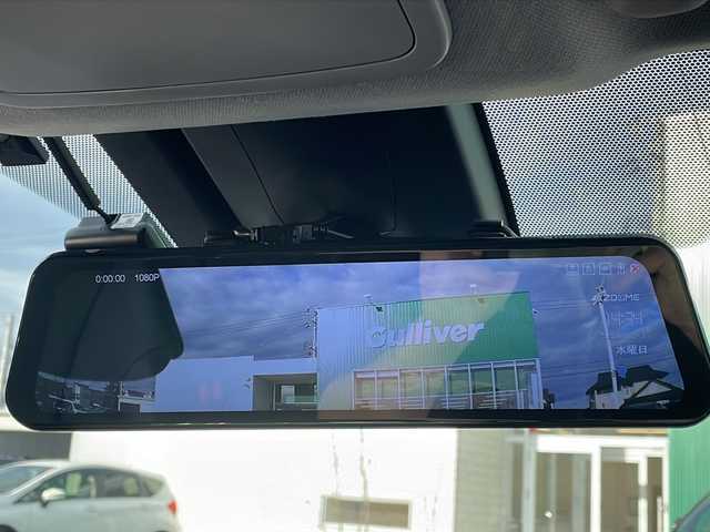 トヨタ プリウス A プレミアム　ツーリングセレ 青森県 2016(平28)年 4.7万km ホワイトパールクリスタルシャイン 4WD/寒冷地仕様/純正9インチナビ・フルセグTV/CD・DVD・Bluetooth・SD/バックカメラ/黒レザーシート/前席シートヒーター/運転席パワーシート/ヘッドアップディスプレイ/プリクラッシュセーフティ/レーダークルーズコントロール/レーンディパーチャーアラート/オートマチックハイビーム/ブラインドスポットモニター/クリアランスソナー/シンプルパーキングアシスト/AC100V1500W/ミラー型ドライブレコーダー/ビルトインETC/LEDヘッドライト/LEDフォグランプ/LEDリアフォグランプ/社外車高調/モデリスタエアロ