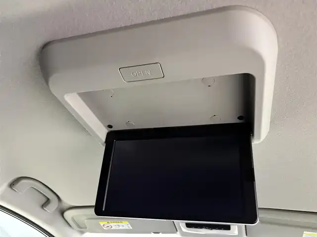 日産 セレナ e－パワー ハイウェイスター V 福岡県 2019(平31)年 6.6万km ブリリアントホワイトパール フリップダウンモニター　/純正７インチナビ/デジタルルームミラー　/両側パワースライドドア　/ＥＴＣ　/アラウンドビューモニター　/プロパイロット　/エマージェンシーブレーキ　/パーキングアシスト　/レーンキープ/コーナーセンサー/シートヒーター