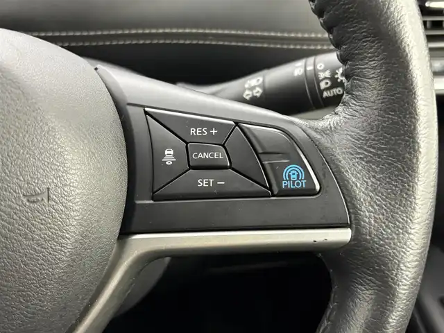 日産 セレナ e－パワー ハイウェイスター V 福岡県 2019(平31)年 6.6万km ブリリアントホワイトパール フリップダウンモニター　/純正７インチナビ/デジタルルームミラー　/両側パワースライドドア　/ＥＴＣ　/アラウンドビューモニター　/プロパイロット　/エマージェンシーブレーキ　/パーキングアシスト　/レーンキープ/コーナーセンサー/シートヒーター