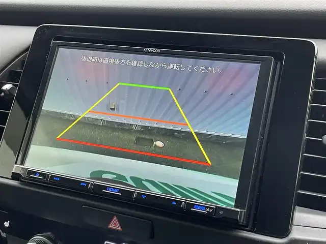 ホンダ フィット e:HEVリュクス 福岡県 2021(令3)年 1.5万km プラチナホワイトパール ホンダセンシング　/社外ナビ　/フルセグＴＶ　/Ｂｌｕｅｔｏｏｔｈ　/オートライト　/ＬＥＤライト／フォグランプ　/前席シートヒーター　/パーキングセンサー　/レザーシート　/革巻きステアリング　/ＡＣＣ　/車線逸脱防止/電動パーキング/ブレーキホールド/ビルドインETC/スマートキー/プッシュスタート/純正アルミホイール/ドアバイザー/ドライブレコーダー