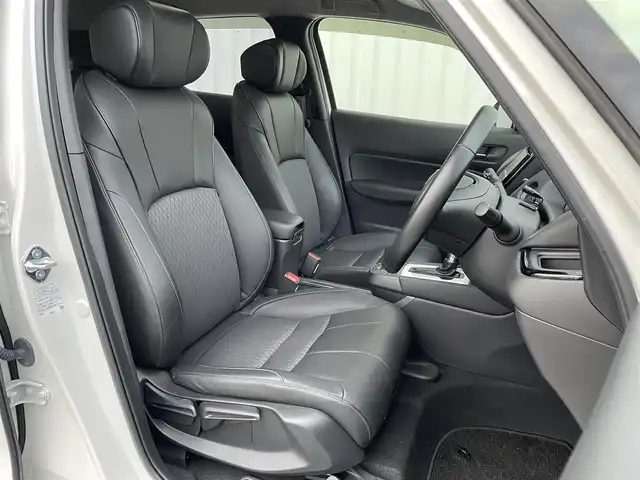 ホンダ フィット e:HEVリュクス 福岡県 2021(令3)年 1.5万km プラチナホワイトパール ホンダセンシング　/社外ナビ　/フルセグＴＶ　/Ｂｌｕｅｔｏｏｔｈ　/オートライト　/ＬＥＤライト／フォグランプ　/前席シートヒーター　/パーキングセンサー　/レザーシート　/革巻きステアリング　/ＡＣＣ　/車線逸脱防止/電動パーキング/ブレーキホールド/ビルドインETC/スマートキー/プッシュスタート/純正アルミホイール/ドアバイザー/ドライブレコーダー