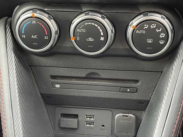 マツダ デミオ XD ツーリング 青森県 2015(平27)年 9.2万km メテオグレーマイカ 4WD/純正SDナビ・フルセグTV/CD・DVD・Bluetooth・USB/バックカメラ/ヘッドアップディスプレイ/スマートシティブレーキサポート/クルーズコントロール/パドルシフト/ETC/LEDヘッドライト/フォグランプ/純正16インチアルミ/スマートキー/プッシュスタート