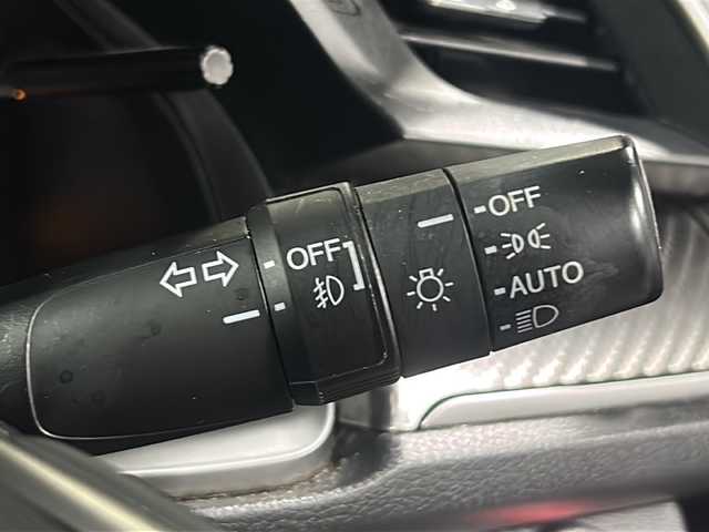 ホンダ シビック ハッチバック 広島県 2018(平30)年 5.7万km クリスタルブラックパール 禁煙/Honda SENSING/・衝突軽減ブレーキ〈CMBS〉/・渋滞追従機能付アダプティブ・クルーズ・コントロール/・LKAS〈車線維持支援システム〉/・路外逸脱抑制機能/・オートハイビーム/・標識認識機能/アジャイルハンドリングアシスト/純正ナビ（VXM-185VFi）/・フルセグ/CD/DVD/Bluetooth/SD/バックカメラ/革巻きステアリング/ステアリングスイッチ/パドルシフト/オートライト/シートヒーター/電動パーキングブレーキ/ブレーキホールド/スマートキー/プッシュスタート/スペアキー/純正前後ドライブレコーダー/ETC/トノカバー/カロッツェリアサブウーファー（TB-WX130DA）/ピアノブラック・フロントグリル/フロントスポイラー/純正１８インチアルミホイール/W+サイド+カーテンエアバック