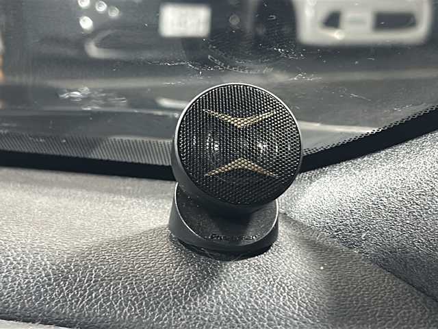 ホンダ シビック ハッチバック 広島県 2018(平30)年 5.7万km クリスタルブラックパール 禁煙/Honda SENSING/・衝突軽減ブレーキ〈CMBS〉/・渋滞追従機能付アダプティブ・クルーズ・コントロール/・LKAS〈車線維持支援システム〉/・路外逸脱抑制機能/・オートハイビーム/・標識認識機能/アジャイルハンドリングアシスト/純正ナビ（VXM-185VFi）/・フルセグ/CD/DVD/Bluetooth/SD/バックカメラ/革巻きステアリング/ステアリングスイッチ/パドルシフト/オートライト/シートヒーター/電動パーキングブレーキ/ブレーキホールド/スマートキー/プッシュスタート/スペアキー/純正前後ドライブレコーダー/ETC/トノカバー/カロッツェリアサブウーファー（TB-WX130DA）/ピアノブラック・フロントグリル/フロントスポイラー/純正１８インチアルミホイール/W+サイド+カーテンエアバック