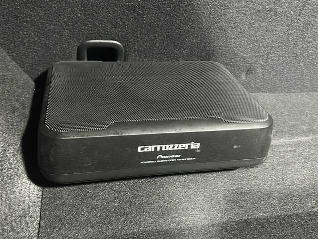 ホンダ シビック ハッチバック 広島県 2018(平30)年 5.7万km クリスタルブラックパール 禁煙/Honda SENSING/・衝突軽減ブレーキ〈CMBS〉/・渋滞追従機能付アダプティブ・クルーズ・コントロール/・LKAS〈車線維持支援システム〉/・路外逸脱抑制機能/・オートハイビーム/・標識認識機能/アジャイルハンドリングアシスト/純正ナビ（VXM-185VFi）/・フルセグ/CD/DVD/Bluetooth/SD/バックカメラ/革巻きステアリング/ステアリングスイッチ/パドルシフト/オートライト/シートヒーター/電動パーキングブレーキ/ブレーキホールド/スマートキー/プッシュスタート/スペアキー/純正前後ドライブレコーダー/ETC/トノカバー/カロッツェリアサブウーファー（TB-WX130DA）/ピアノブラック・フロントグリル/フロントスポイラー/純正１８インチアルミホイール/W+サイド+カーテンエアバック