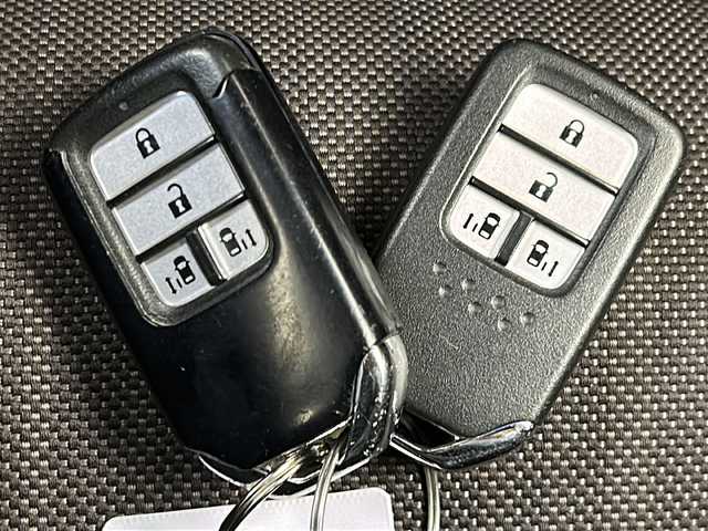 ホンダ フリード G ホンダセンシング 宮城県 2016(平28)年 6.8万km ブルーホライゾンM 禁煙車/ホンダセンシング/・衝突軽減ブレーキ/・車線維持支援システム/・アダプティブクルーズコントロール/両側パワースライドドア/バックカメラ/純正7インチナビ/・BT/CD/DVD/USB/SD/iPod/ビルトインETC/革巻きステアリング/ステアリングスイッチ/プッシュスタート/スマートキー×2/LEDヘッドライト/純正15インチホイールキャップ/純正フロアマット/横滑り防止装置/アイドリングストップ