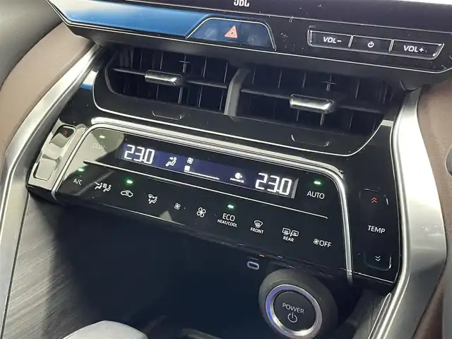 トヨタ ハリアー ハイブリッド Z 埼玉県 2023(令5)年 2.3万km プラチナホワイトパールマイカ 純正ナビ/（Bluetooth／USB／フルセグTV）/JBLサウンド/ハーフレザー/デジタルインナーミラー/全方位カメラ/ビルトインETC2.0/レーダークルーズコントロール/電動パワーバックドア/運転席パワーシート/ヘッドアップディスプレイ/ブラインドスポットモニター/アイドリングストップ/MTモード付AT/レーンキープ/前後ソナー/衝突軽減/オートマチックハイビーム/LED/オートライト/TVキャンセラー/電動チルト・テレスコ/プッシュスタート/スマートキー