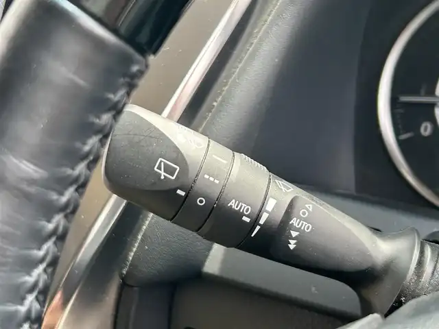 トヨタ アルファード G 福岡県 2019(令1)年 7.8万km 白 ・PUSHスタート/・パワーステアリング/・パワーウィンドウ/・100V充電/・スマートキー/・WAC/・クルーズコントロール/・オートライト/・BT/・純正後席モニター/・CDチェンジャー/・純正ビルトインETC/・バックカメラ/・フルセグ/・オートマチックハイビーム/・純正カーナビ/・3列シート/・オットマン/・前後ドラレコ/・ウォークスルー/・純正フロアマット/・D+N席パワーシート/・レザーシート/・エアロパーツ(モデリスタ)/・純正アルミホイール/・ABS/・横滑り防止装置/・Wエアバッグ＋サイドエアバッグ/・衝突被害軽減システム/・レーンキープアシスト/・盗難防止装置