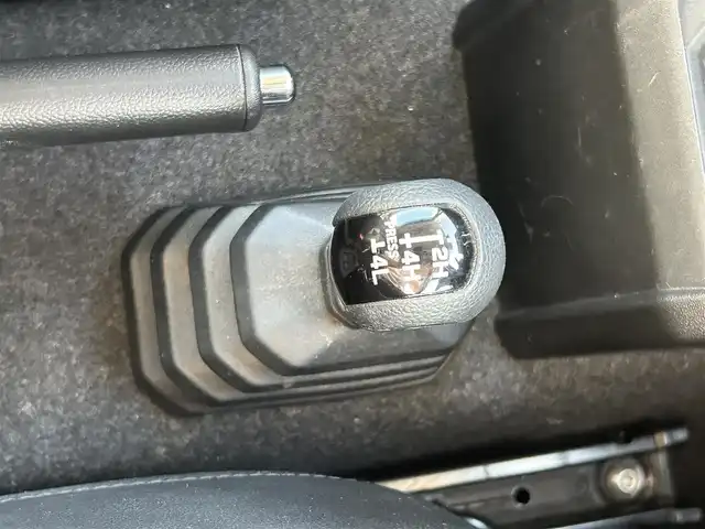 スズキ ジムニー XC 和歌山県 2021(令3)年 2.4万km ブルーイッシュブラックパール3 社外ナビ（AVIC-RZ９０２ZP)/フルセグTV/BT/CD/DVD/SD/バックカメラ/衝突被害軽減ブレーキ/レーンキープアシスト/横滑り防止/オートライト/クルーズコントロール/ダウンヒルアシスト/前後ドライブレコーダー/ETC/前席シートヒーター/レザー調シートカバー/LEDヘッドライト/フォグランプ/ヘッドライトウォッシャー/純正16インチアルミ/プッシュスタート
