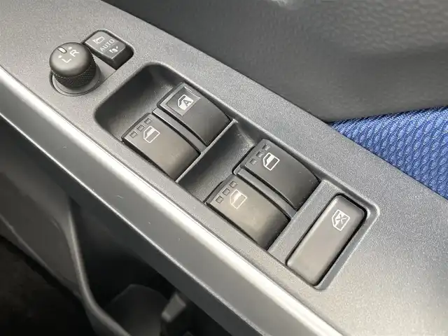 トヨタ タンク カスタムG S 千葉県 2018(平30)年 3.6万km ブラックマイカメタリック 純正9インチナビ/(フルセグTV/BT/CD/DVD/FM/AM)/モデリスタエアロ/バックカメラ/衝突被害軽減システム/車線逸脱警報/クルーズコントロール/両側パワースライドドア/横滑り防止装置/ビルトインETC/ドライブレコーダー/アイドリングストップ/LEDヘッドライト/フォグランプ/オートライト/ウィンカーミラー/電動格納ミラー/純正14インチAW/シートヒーター/シートリフター/プッシュスタート/スマートキー/フロアマット/ドアバイザー/取扱説明書/保証書