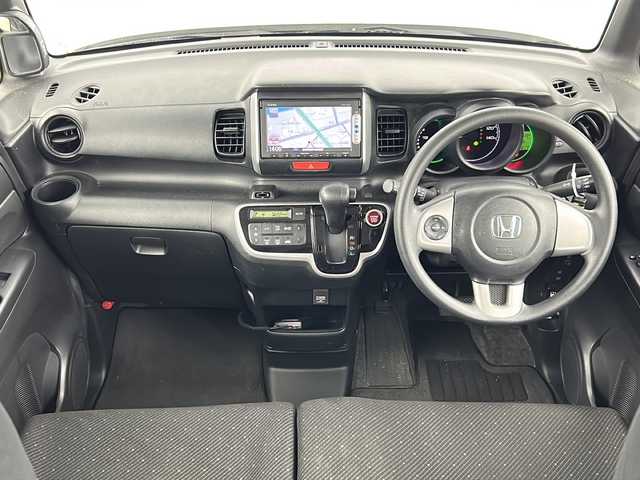 ホンダ Ｎ ＢＯＸ G Lパッケージ 愛知県 2014(平26)年 6.7万km プレミアムホワイトパール 禁煙車/純正7インチナビ/（CD/DVD/Bluetooth/SD/AM/FM)/バックカメラ/あんしんパッケージ/・低速域衝突軽減ブレーキ/・誤発進抑制機/ETC/ベンチシート/純正14インチアルミホイール/純正フロアマット/アイドリングストップ/スマートキー/プッシュスタート/片側パワースライドドア