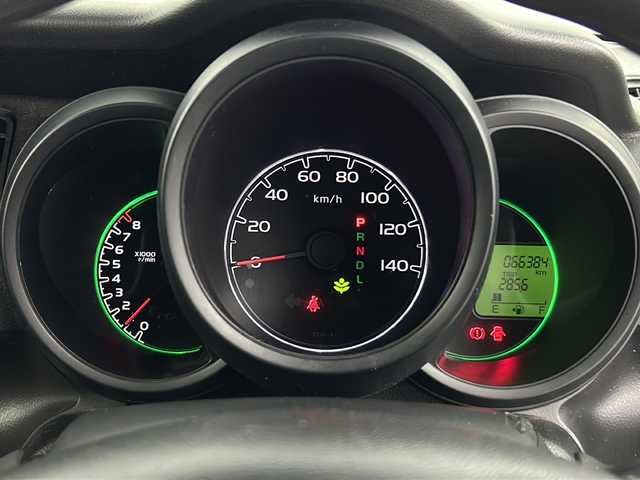 ホンダ Ｎ ＢＯＸ G Lパッケージ 愛知県 2014(平26)年 6.7万km プレミアムホワイトパール 禁煙車/純正7インチナビ/（CD/DVD/Bluetooth/SD/AM/FM)/バックカメラ/あんしんパッケージ/・低速域衝突軽減ブレーキ/・誤発進抑制機/ETC/ベンチシート/純正14インチアルミホイール/純正フロアマット/アイドリングストップ/スマートキー/プッシュスタート/片側パワースライドドア