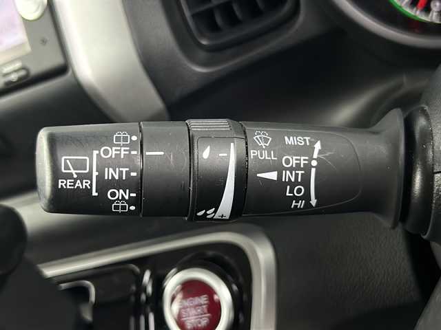 ホンダ Ｎ ＢＯＸ G Lパッケージ 愛知県 2014(平26)年 6.7万km プレミアムホワイトパール 禁煙車/純正7インチナビ/（CD/DVD/Bluetooth/SD/AM/FM)/バックカメラ/あんしんパッケージ/・低速域衝突軽減ブレーキ/・誤発進抑制機/ETC/ベンチシート/純正14インチアルミホイール/純正フロアマット/アイドリングストップ/スマートキー/プッシュスタート/片側パワースライドドア