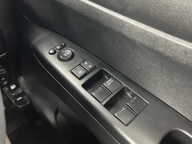 ホンダ Ｎ ＢＯＸ G Lパッケージ 愛知県 2014(平26)年 6.7万km プレミアムホワイトパール 禁煙車/純正7インチナビ/（CD/DVD/Bluetooth/SD/AM/FM)/バックカメラ/あんしんパッケージ/・低速域衝突軽減ブレーキ/・誤発進抑制機/ETC/ベンチシート/純正14インチアルミホイール/純正フロアマット/アイドリングストップ/スマートキー/プッシュスタート/片側パワースライドドア