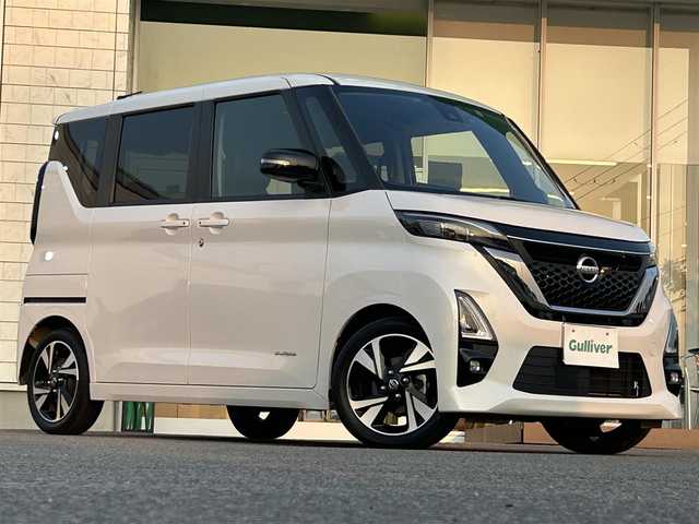 日産 ルークス HWS Gターボ アーバンクロム プロパイロットED 兵庫県 2022(令4)年 3.3万km ホワイトパール プロパイロット/純正9インチSDナビ/両側パワースライドドア/全方位モニター/バックカメラ/タイヤアングルガイド/エマージェンシーブレーキ/レーンキープアシスト/先行車発進知らせ/ふらつき警報/FOGランプ/革巻きステアリング/ウィンカーミラー
