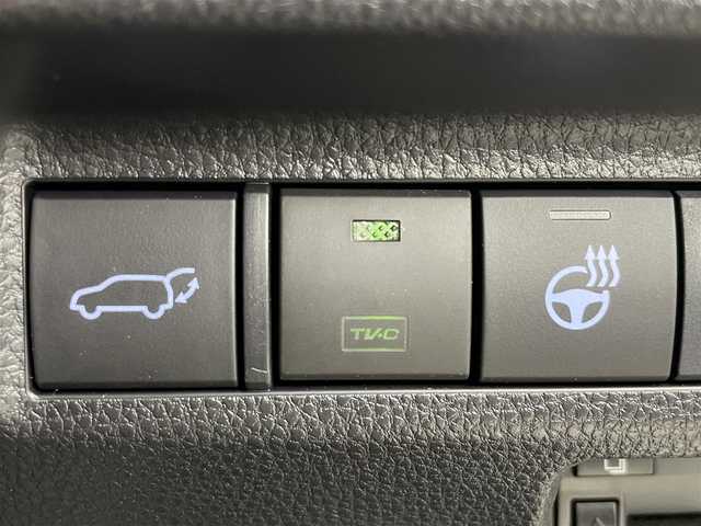 トヨタ ＲＡＶ４ ハイブリットG 福島県 2020(令2)年 2.9万km シルバーメタリック トヨタセーフティーセンス　/・PCS/・車線逸脱警報/・レーダークルーズコントロール/・オートマッチクハイビーム/・ロードサインアシスト/・BSM/純正大画面ナビ/【AM/FM/DVD/CD/Bluetooth/フルセグ】/型番:NSZT-Y68T/バックカメラ　/ＥＴＣ　/ステアリングヒーター　/シートヒーター　/パワーシート/電動リアゲート/電子パーキング　/・ブレーキホールド　/プッシュスタート　/・スマートキー　/・スペアキー　/ＬＥＤライト/・オートライト/・フォグライト/ステアリングスイッチ/・革巻きステアリング/・チルトステアリング/ウィンカーミラー/取扱説明書/・ナビ取扱説明書