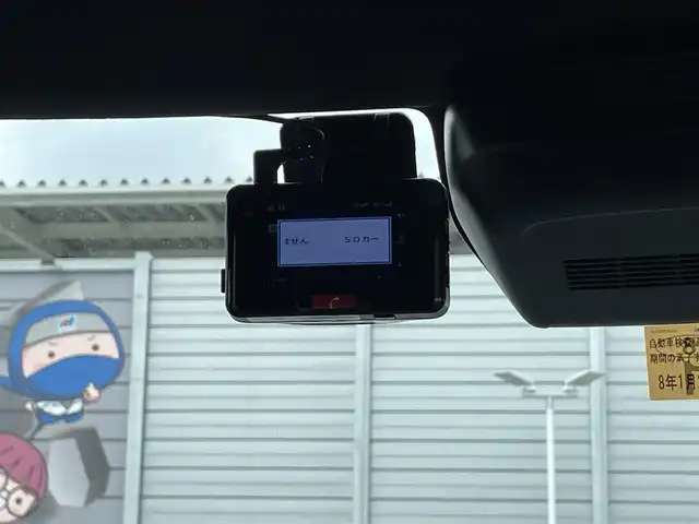 ダイハツ タント カスタム RS 滋賀県 2023(令5)年 1.7万km ブラックマイカメタリック 社外ナビ/CD/DVD/Bluetooth/フルセグテレビ/バックカメラ/両側パワースライドドア/ハーフレザーシート/D/N席シートヒーター /スマートアシスト/・衝突回避支援ブレーキ/・衝突警報機能/・ブレーキ抑制付誤発進抑制機能/・車線逸脱警報機能/・車線逸脱抑制制御機能/・路側逸脱警報機能/・先行車発進お知らせ機能/・標識認識機能/・コーナーセンサー/LEDヘッドライト/オートライト/ステアリングスイッチ/プッシュスタート /スマートキー/純正フロアマット