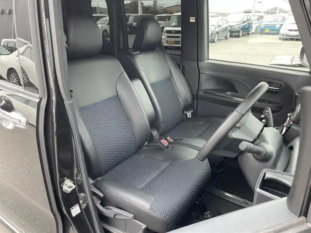 ダイハツ タント カスタム RS 滋賀県 2023(令5)年 1.7万km ブラックマイカメタリック 社外ナビ/CD/DVD/Bluetooth/フルセグテレビ/バックカメラ/両側パワースライドドア/ハーフレザーシート/D/N席シートヒーター /スマートアシスト/・衝突回避支援ブレーキ/・衝突警報機能/・ブレーキ抑制付誤発進抑制機能/・車線逸脱警報機能/・車線逸脱抑制制御機能/・路側逸脱警報機能/・先行車発進お知らせ機能/・標識認識機能/・コーナーセンサー/LEDヘッドライト/オートライト/ステアリングスイッチ/プッシュスタート /スマートキー/純正フロアマット