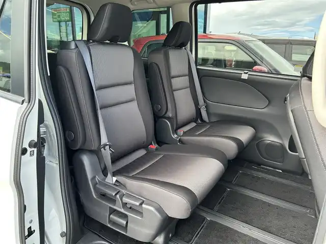 日産 セレナ e－パワー ハイウェイスター V 島根県 2020(令2)年 5.2万km ブリリアントホワイトパール 登録時走行距離51630km/純正ナビ/プロパイロット/専用エアロデザイン/両側パワースライドドア/両側ハンズフリーオートスライドドア/ブラインドスポットモニター/ETC/ドライブレコーダー/レーダー探知機/オートホールドブレーキ/全周囲カメラ・サイド・バック・フロント/シートバックテーブル/USBソケット/ウィンカーミラー/１６インチ純正AW/ロールサンシェード/デュアルバックドア