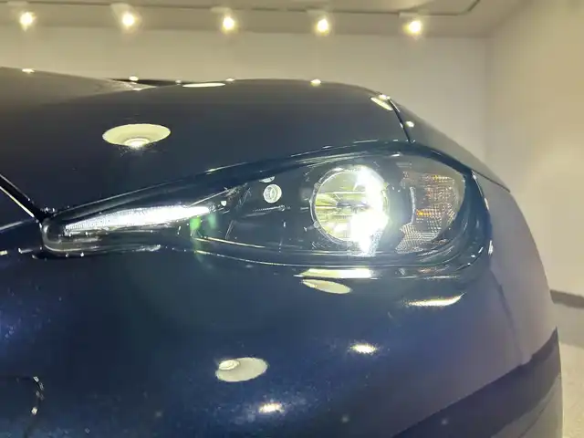 マツダ ロードスター ブラウン トップ 愛知県 2023(令5)年 0.8万km ディープクリスタルブルーマイカ 純正マツダコネクト/ＢＯＳＥサウンドシステム/ナッパレザーシート/衝突軽減ブレーキ/ブラインドスポットモニター/クリアランスソナー/車線逸脱警報/クルーズコントロール/シートヒーター/パドルシフト/ドライブレコーダー/USB＆AUX入力端子/アイドリングストップ/純正フロアマット/純正16インチアルミホイール