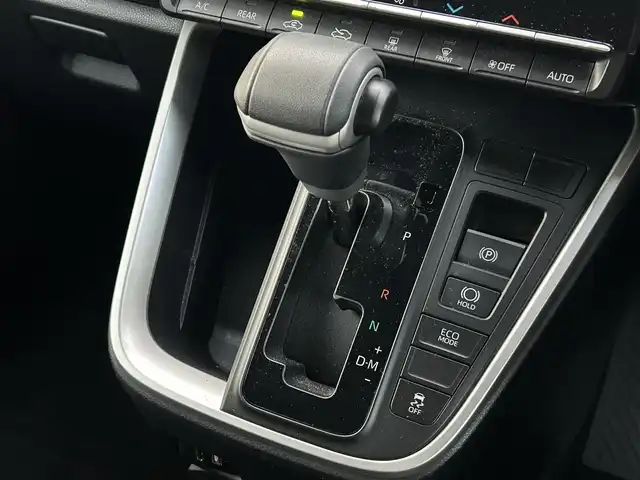 トヨタ ノア S－G 福岡県 2023(令5)年 1.7万km アティチュードブラックマイカ 純正ディスプレイオーディオバックカメラ後席フリップダウンモニタートヨタセーフティーセンスコーナーセンサー両側パワスラレーダークルコンドラレコETC2.0デジタルインナーミラー純正LEDヘッドライト純正フロアマット純正アルミホイール16インチスマートキープッシュスタート