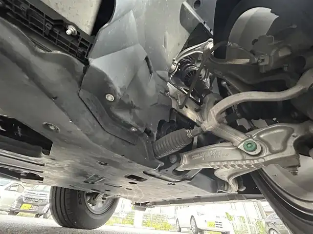 ジャガー Ｆペース ピュア 滋賀県 2019(令1)年 4万km 白 純正10インチメモリーナビ/ＭＥＲＩＤＩＡＮサウンドシステム/全周囲カメラ/バックカメラ/ドライブレコーダー前後/シートヒーターD/N/コーナーセンサー/アイドリングストップ/レーンキープアシスト/横滑り防止/電子パーキング/ステアリングスイッチ/オートライト/電動格納ミラー/電動リアゲート/シートメモリー/USB/ハンズフリーフォン/純正フロアマット/パワーシートD/N/スマートキー