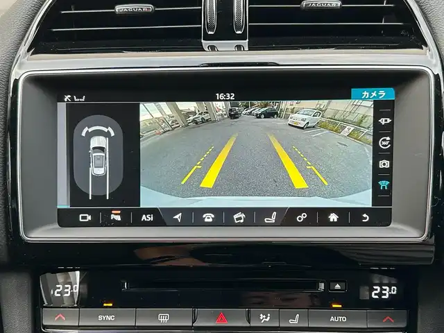 ジャガー Ｆペース ピュア 滋賀県 2019(令1)年 4万km 白 純正10インチメモリーナビ/ＭＥＲＩＤＩＡＮサウンドシステム/全周囲カメラ/バックカメラ/ドライブレコーダー前後/シートヒーターD/N/コーナーセンサー/アイドリングストップ/レーンキープアシスト/横滑り防止/電子パーキング/ステアリングスイッチ/オートライト/電動格納ミラー/電動リアゲート/シートメモリー/USB/ハンズフリーフォン/純正フロアマット/パワーシートD/N/スマートキー