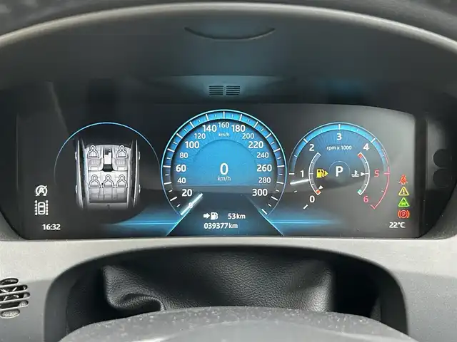 ジャガー Ｆペース ピュア 滋賀県 2019(令1)年 4万km 白 純正10インチメモリーナビ/ＭＥＲＩＤＩＡＮサウンドシステム/全周囲カメラ/バックカメラ/ドライブレコーダー前後/シートヒーターD/N/コーナーセンサー/アイドリングストップ/レーンキープアシスト/横滑り防止/電子パーキング/ステアリングスイッチ/オートライト/電動格納ミラー/電動リアゲート/シートメモリー/USB/ハンズフリーフォン/純正フロアマット/パワーシートD/N/スマートキー