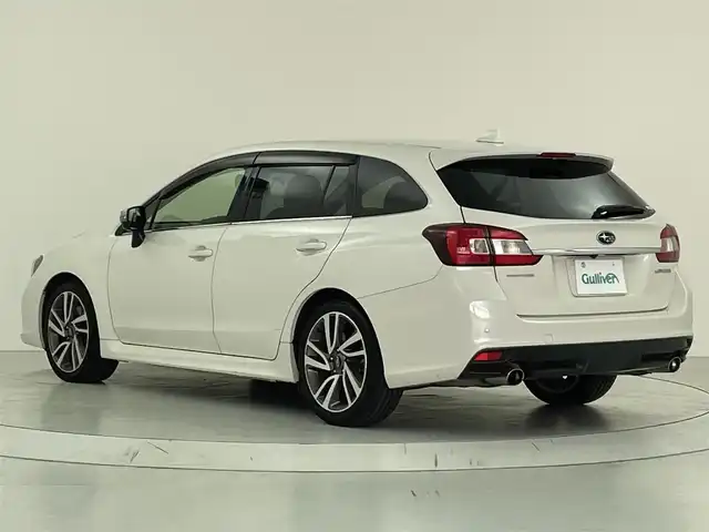 スバル レヴォーグ 1．6GT－S アイサイト 大阪府 2015(平27)年 5.1万km クリスタルホワイトP アイサイトVer3/　・プリクラッシュブレーキ/　・アクティブレーンキープ/　・車線逸脱ふらつき警報/　・誤発進抑制制御機能　/　・全車速追従機能付クルーズコントロール/純正メモリナビ/　　CD/DVD/BT/フルセグTV/バックカメラ/LEDオートライト/フォグランプ/レザーシート/パワーシート/シートヒーター/純正18インチアルミホイール/パドルシフト/コーナーセンサー/スマートキー/ETC