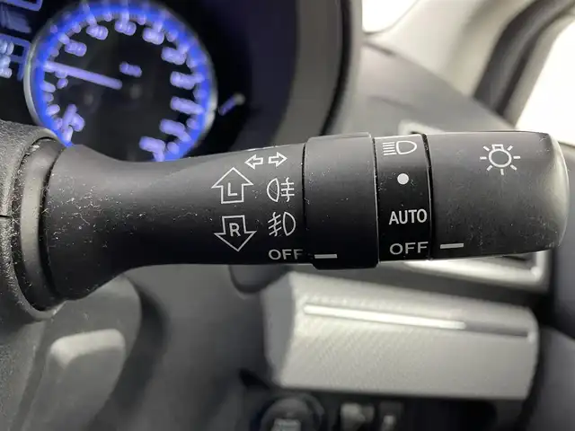 スバル レヴォーグ 1．6GT－S アイサイト 大阪府 2015(平27)年 5.1万km クリスタルホワイトP アイサイトVer3/　・プリクラッシュブレーキ/　・アクティブレーンキープ/　・車線逸脱ふらつき警報/　・誤発進抑制制御機能　/　・全車速追従機能付クルーズコントロール/純正メモリナビ/　　CD/DVD/BT/フルセグTV/バックカメラ/LEDオートライト/フォグランプ/レザーシート/パワーシート/シートヒーター/純正18インチアルミホイール/パドルシフト/コーナーセンサー/スマートキー/ETC