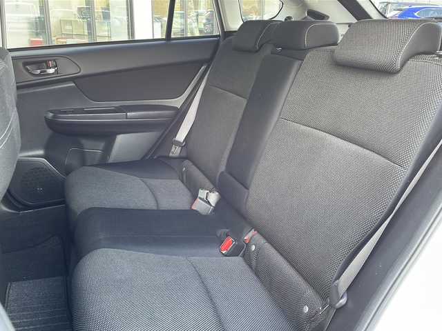 スバル インプレッサ ＸＶ 2．0i－L アイサイト 青森県 2013(平25)年 6.7万km サテンホワイトパール ・4WD/・アイサイト/・衝突軽減ブレーキ/・レーダークルーズコントロール/・レーンキープアシスト/・社外ナビ/・Bluetooth/・フルセグ/・ドライブレコーダー/・バックカメラ/・ETC/・プッシュスタート/・スマートキー/・純正17AW/・純正LEDヘッドライト/・純正フォグ/・パドルシフト/・パワーシート