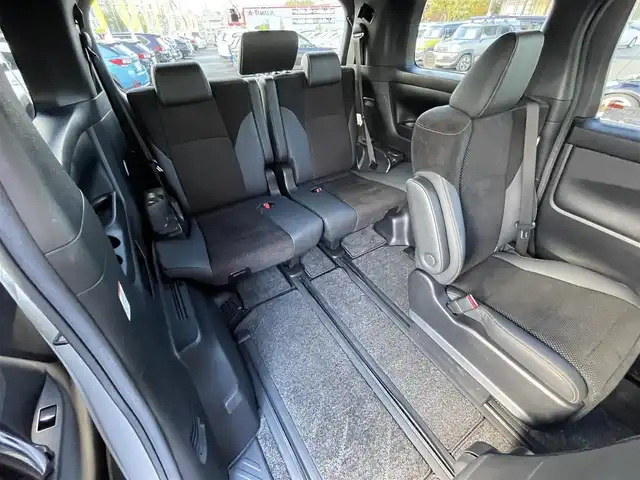 トヨタ アルファード S タイプゴールドⅡ 道央・札幌 2021(令3)年 5万km ホワイトパールクリスタルシャイン ・4WD/・寒冷地仕様/・純正ディスプレイオーディオ/（フルセグ/AM/FM/CD/DVD/BT）/・純正フリップダウンモニター/・純正エンジンスターター/・社外ドライブレコーダー前後/・純正ビルトインETC/・バックモニター/・デジタルインナーミラー/・両側パワースライドドア/・衝突軽減ブレーキ/・クルーズコントロール（追従機能付）/・コーナーセンサー/・レーンキープアシスト/・ハーフレザーシート/・オートエアコン/・純正　18インチAW（スタッドレス）/・電動バックドア/・後席オットマン/・ドアバイザー/・ステアリングスイッチ/・オートブレーキホールド/・電動パーキングブレーキ/・LEDヘッドライト/・LEDフォグランプ/・リアフォグランプ/・ワイパーデアイサー/・オートライト/・オートハイビーム/・SOSコール/・盗難防止装置/・ABS/・横滑り防止装置/・スマートキー/・プッシュスタート/・スペアキー/・社外フロアマット