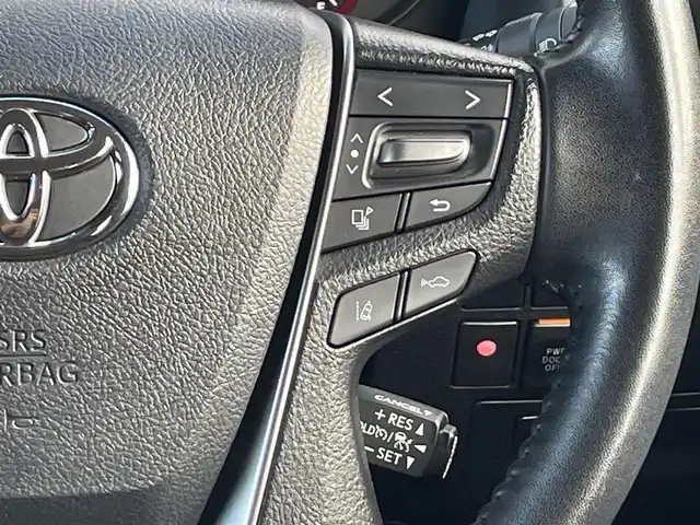 トヨタ アルファード S タイプゴールドⅡ 道央・札幌 2021(令3)年 5万km ホワイトパールクリスタルシャイン ・4WD/・寒冷地仕様/・純正ディスプレイオーディオ/（フルセグ/AM/FM/CD/DVD/BT）/・純正フリップダウンモニター/・純正エンジンスターター/・社外ドライブレコーダー前後/・純正ビルトインETC/・バックモニター/・デジタルインナーミラー/・両側パワースライドドア/・衝突軽減ブレーキ/・クルーズコントロール（追従機能付）/・コーナーセンサー/・レーンキープアシスト/・ハーフレザーシート/・オートエアコン/・純正　18インチAW（スタッドレス）/・電動バックドア/・後席オットマン/・ドアバイザー/・ステアリングスイッチ/・オートブレーキホールド/・電動パーキングブレーキ/・LEDヘッドライト/・LEDフォグランプ/・リアフォグランプ/・ワイパーデアイサー/・オートライト/・オートハイビーム/・SOSコール/・盗難防止装置/・ABS/・横滑り防止装置/・スマートキー/・プッシュスタート/・スペアキー/・社外フロアマット