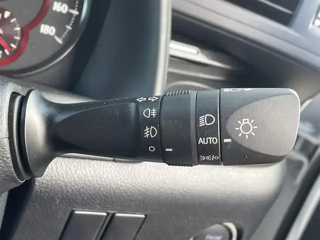 トヨタ アルファード S タイプゴールドⅡ 道央・札幌 2021(令3)年 5万km ホワイトパールクリスタルシャイン ・4WD/・寒冷地仕様/・純正ディスプレイオーディオ/（フルセグ/AM/FM/CD/DVD/BT）/・純正フリップダウンモニター/・純正エンジンスターター/・社外ドライブレコーダー前後/・純正ビルトインETC/・バックモニター/・デジタルインナーミラー/・両側パワースライドドア/・衝突軽減ブレーキ/・クルーズコントロール（追従機能付）/・コーナーセンサー/・レーンキープアシスト/・ハーフレザーシート/・オートエアコン/・純正　18インチAW（スタッドレス）/・電動バックドア/・後席オットマン/・ドアバイザー/・ステアリングスイッチ/・オートブレーキホールド/・電動パーキングブレーキ/・LEDヘッドライト/・LEDフォグランプ/・リアフォグランプ/・ワイパーデアイサー/・オートライト/・オートハイビーム/・SOSコール/・盗難防止装置/・ABS/・横滑り防止装置/・スマートキー/・プッシュスタート/・スペアキー/・社外フロアマット