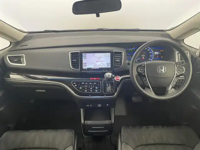 ホンダ オデッセイ ハイブリッド アブソルート・EXホンダセンジング 埼玉県 2017(平29)年 4.3万km プレミアムヴィーナスブラックP ホンダセンシング/　CMBS（衝突軽減ブレーキ）/　ACC（アダプティブクルーズコントロール）/　LKAS（車線維持支援システム）/純正9インチメモリナビ　（VXM-185VFNi）/　DTV CD DVD BT USB HDMI iPod/両側パワースライドドア/全方位カメラ/純正フリップダウンモニター/後席スモーク/ウォークスルー/横滑り防止装置/ビルトインETC2.0/エンジンスタートボタン/スマートキー/スペアキー/オートライト/純正LEDヘッドライト＆フォグランプ/純正アルミホイール