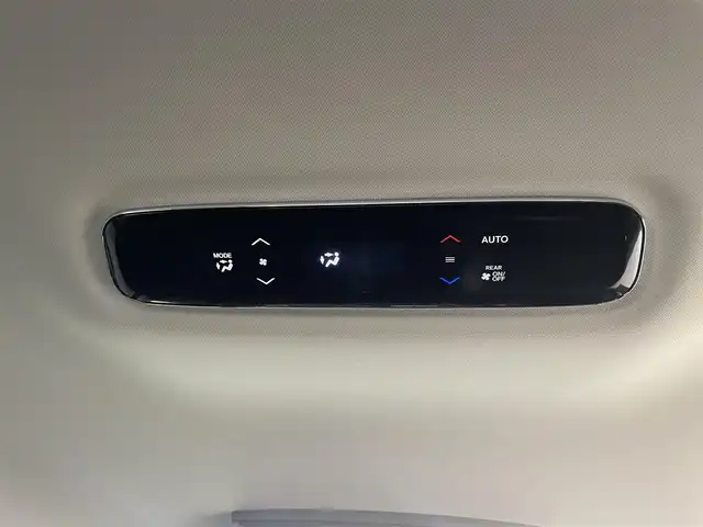 ホンダ オデッセイ ハイブリッド アブソルート・EXホンダセンジング 埼玉県 2017(平29)年 4.3万km プレミアムヴィーナスブラックP ホンダセンシング/　CMBS（衝突軽減ブレーキ）/　ACC（アダプティブクルーズコントロール）/　LKAS（車線維持支援システム）/純正9インチメモリナビ　（VXM-185VFNi）/　DTV CD DVD BT USB HDMI iPod/両側パワースライドドア/全方位カメラ/純正フリップダウンモニター/後席スモーク/ウォークスルー/横滑り防止装置/ビルトインETC2.0/エンジンスタートボタン/スマートキー/スペアキー/オートライト/純正LEDヘッドライト＆フォグランプ/純正アルミホイール