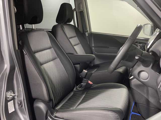 日産 セレナ e－パワー ハイウェイスター V 沖縄県 2020(令2)年 7万km ダークメタルグレー 県外仕入　/禁煙車　/プロパイロット　/純正ナビ/（フルセグTV CD DVD Bluetooth）　/アラウンドビューモニター　/純正フリップダウンモニター　/両側パワースライドドア　/ブラインドスポットモニター/前方ドライブレコーダー/デジタルインナーミラー　/ビルトインＥＴＣ/ETC/エマージェンシーブレーキ/レーンアシスト